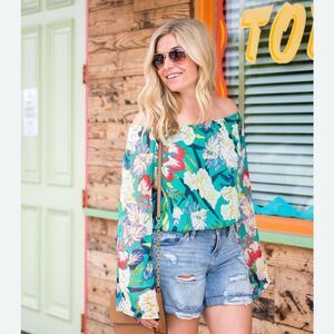 ASTR the Label Peasant Blouse, L  A Revolve brand